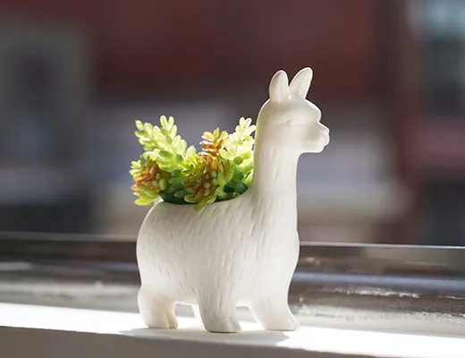 Lloyd the Llama Planter