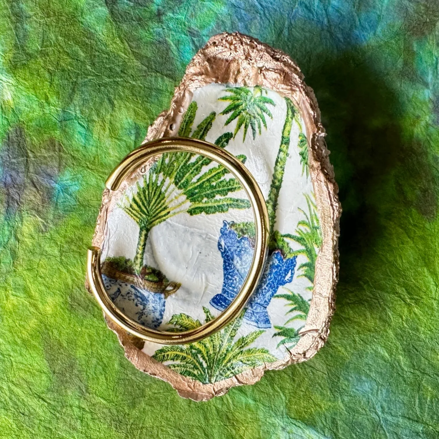 Palms Oyster Shell Dish