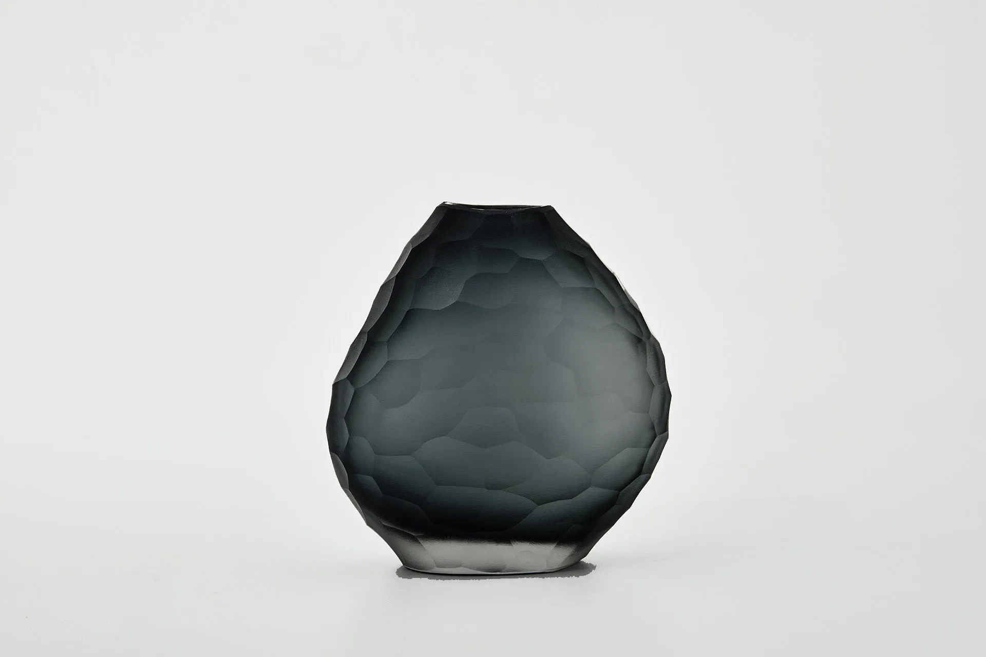 The Foundry House Calypso Dark Smoke Vase Glass