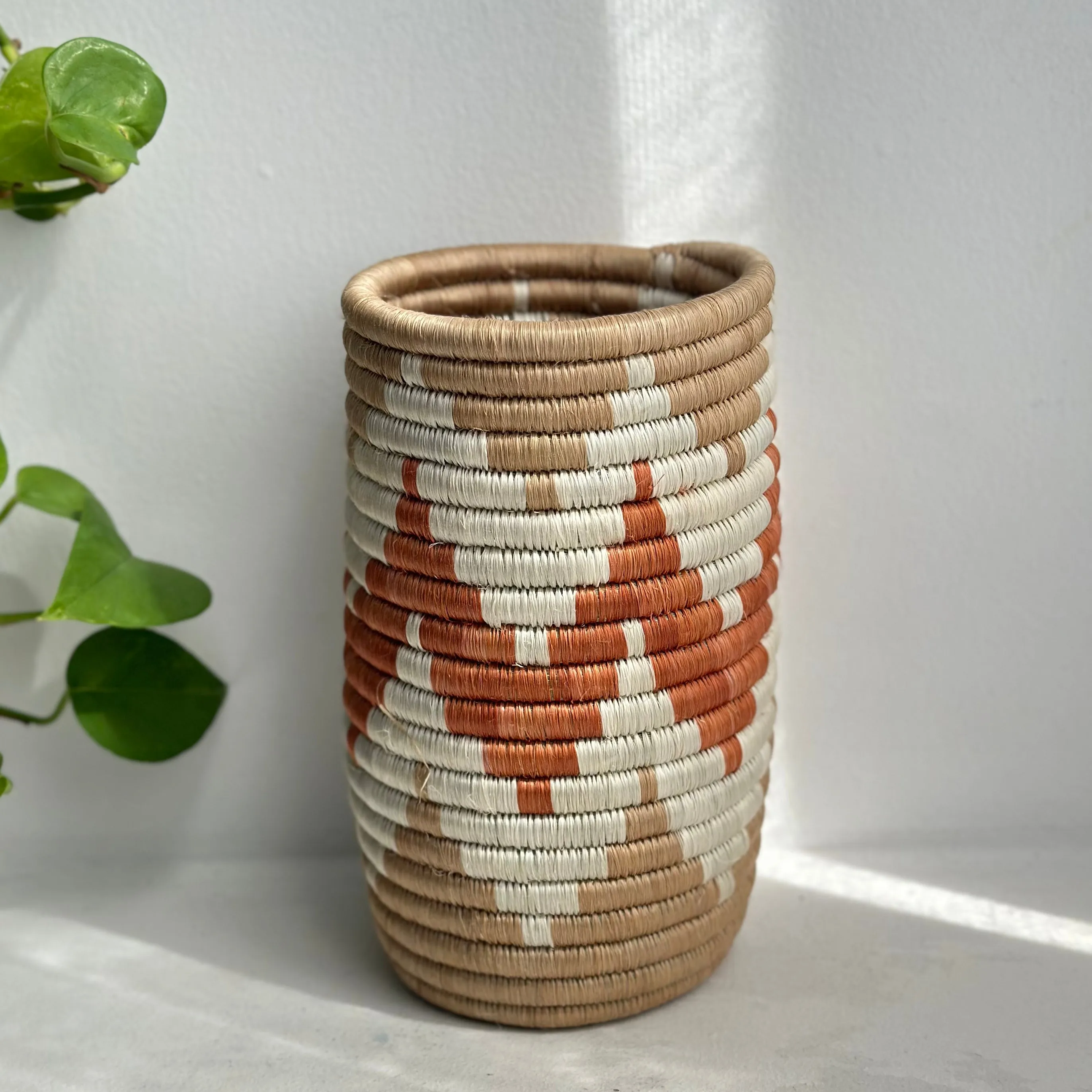 Zigzag Woven Vase (click for more colors)