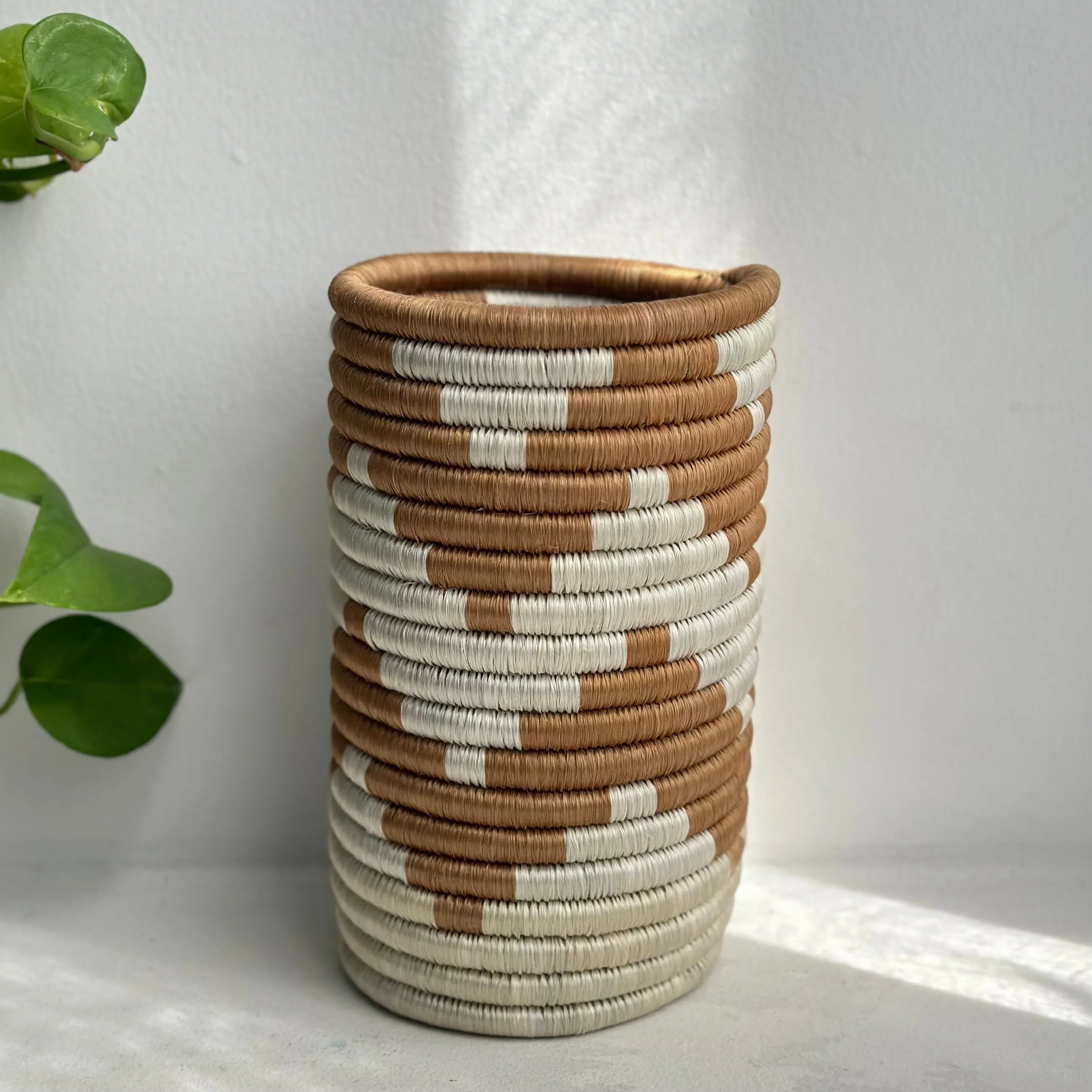 Zigzag Woven Vase (click for more colors)